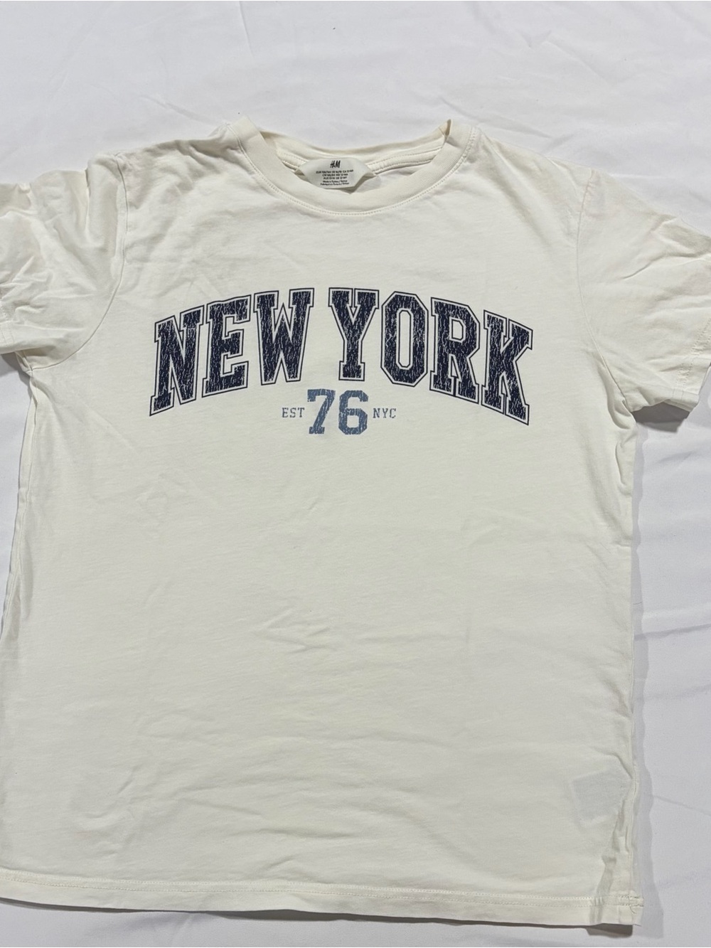 H&M Off-White Short-Sleeve T-Shirt with Navy 'NEW YORK' Graphic